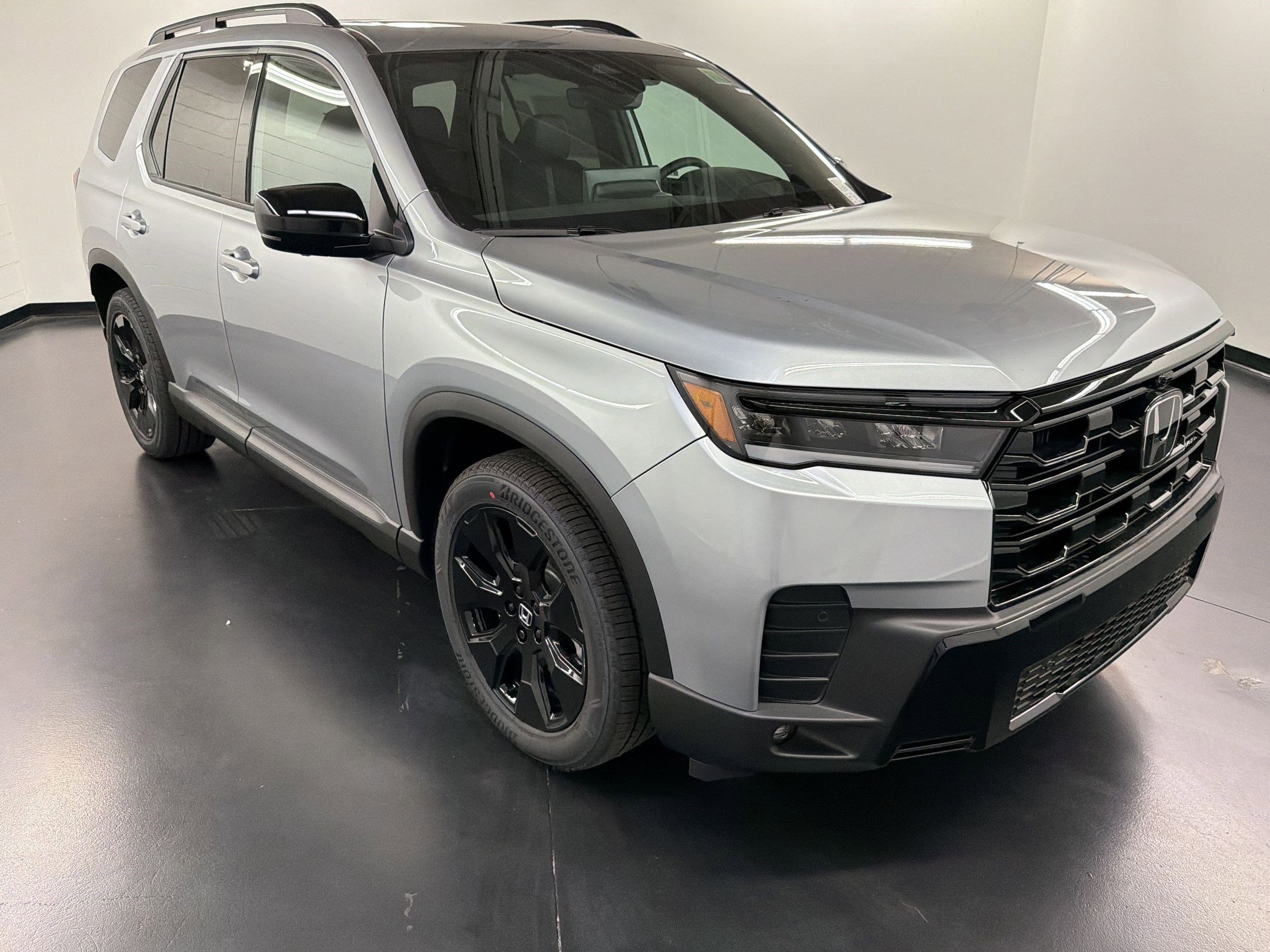 New 2026 Honda Pilot Black Edition image 7