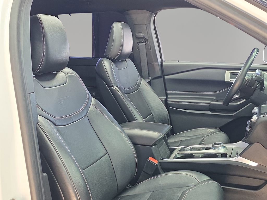 Used 2020 Ford Explorer ST image 25