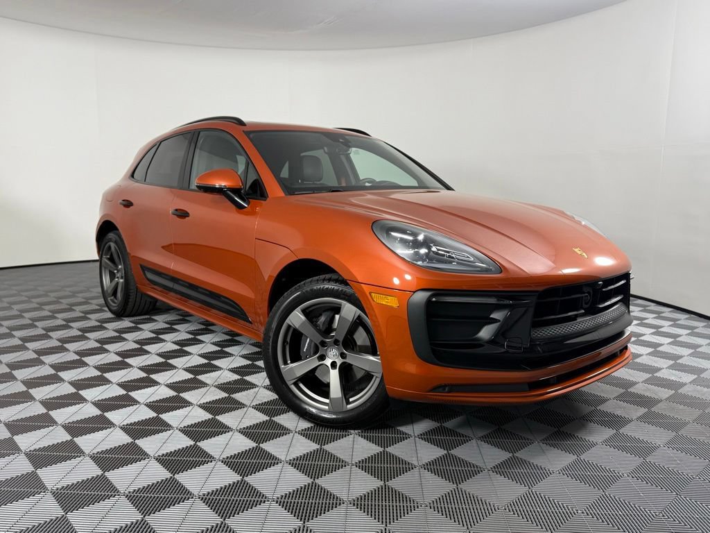 New 2025 Porsche Macan AWD/4WD image 6