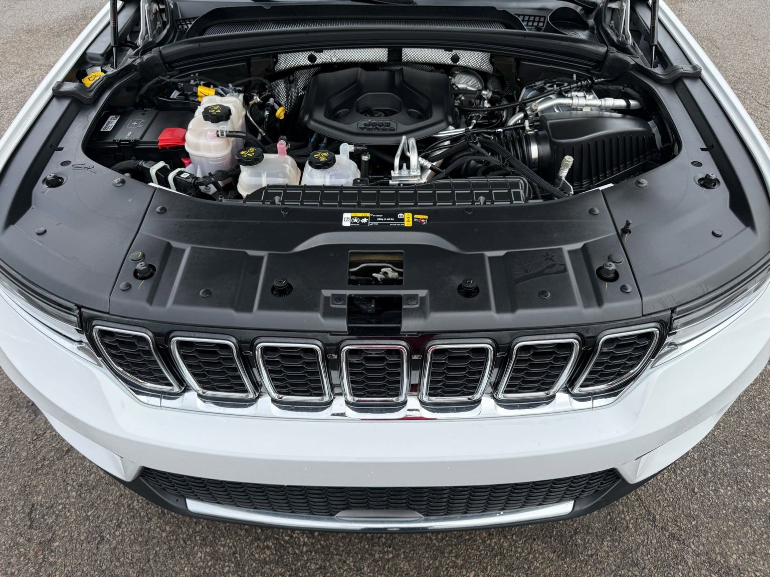 Used 2023 Jeep Grand Cherokee 4WD 4xe image 43