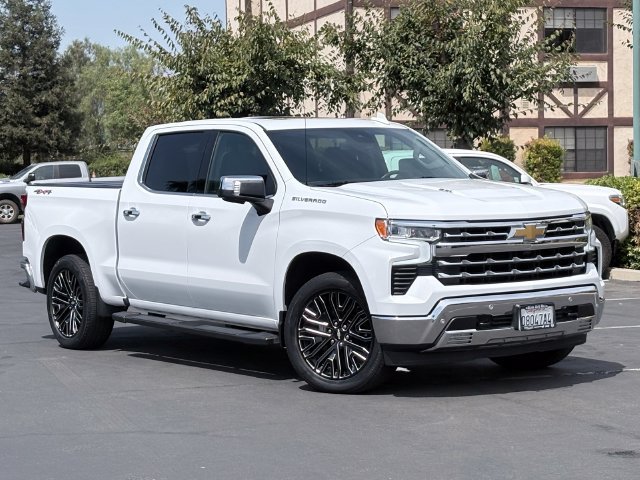 Used 2024 Chevrolet Silverado 1500 LTZ w/ LTZ Convenience Package II AWD/4WD image 2