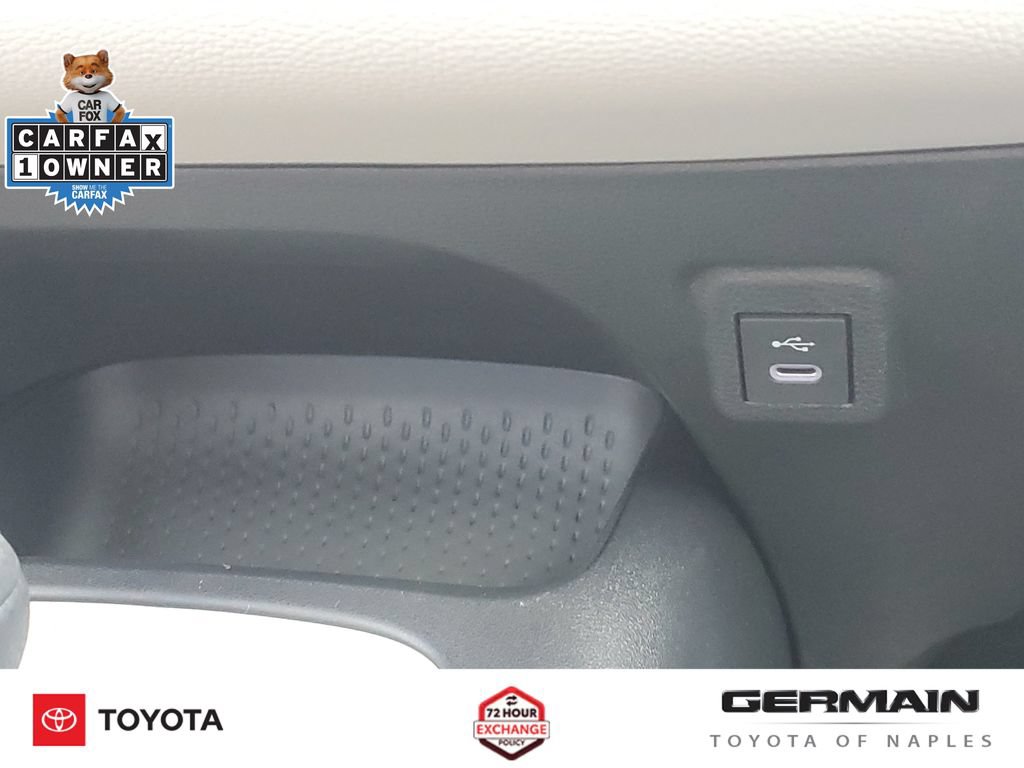 Used 2026 Toyota Corolla LE FWD image 31