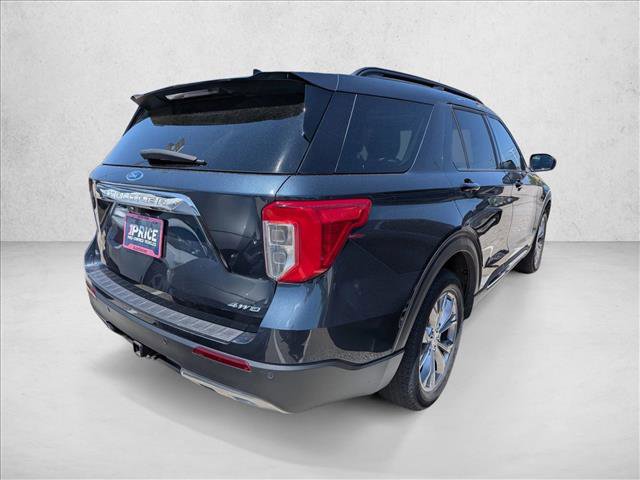 Used 2023 Ford Explorer XLT w/ Equipment Group 202A AWD/4WD image 4