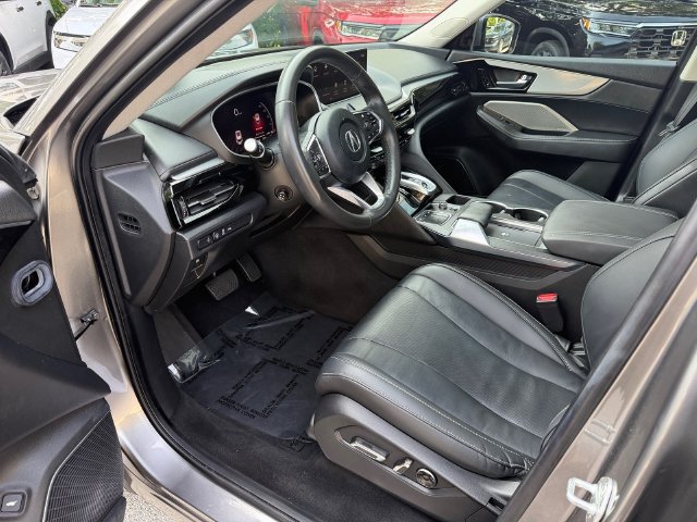 Used 2024 Acura MDX w/ Technology Package FWD image 12