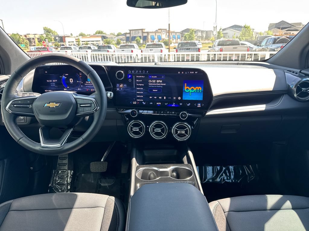 Used 2024 Chevrolet Blazer EV LT AWD/4WD image 12