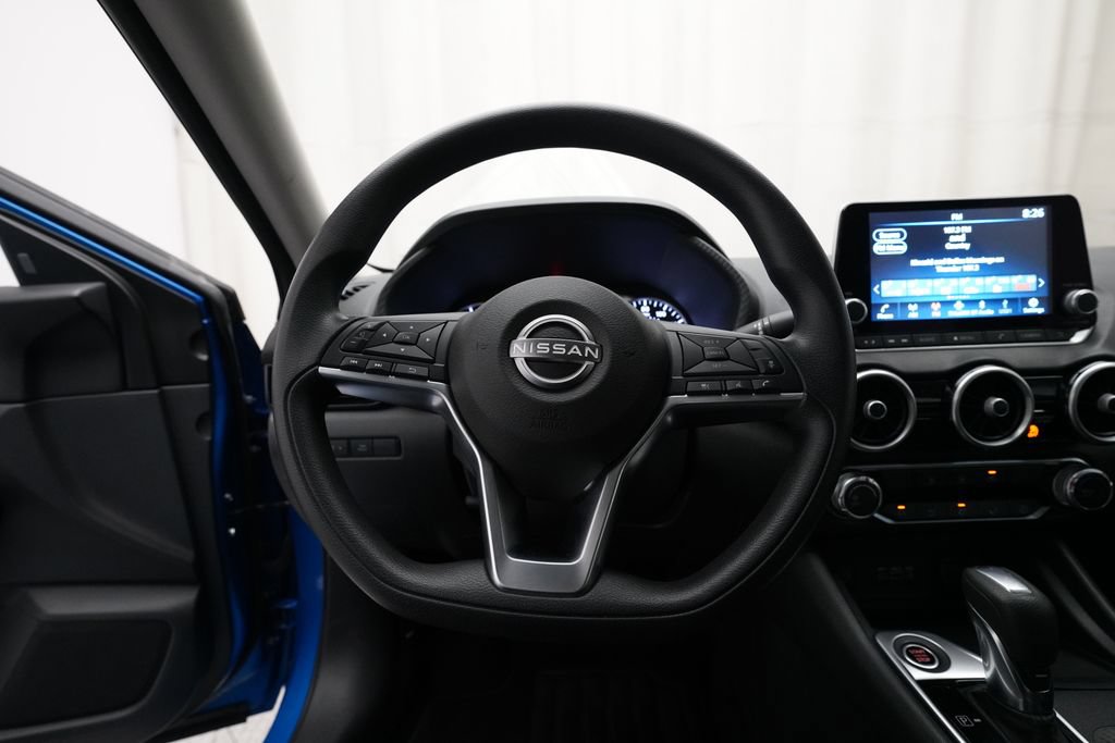 Used 2024 Nissan Sentra SV FWD image 4