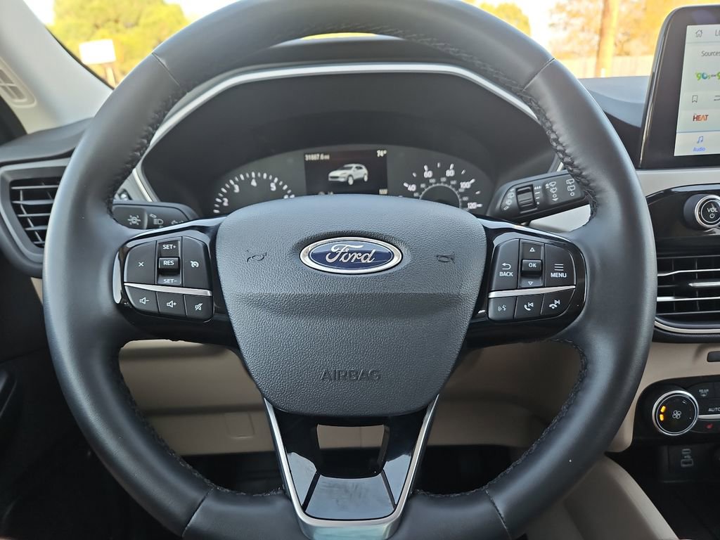 Used 2022 Ford Escape SE w/ Cold Weather Package image 24