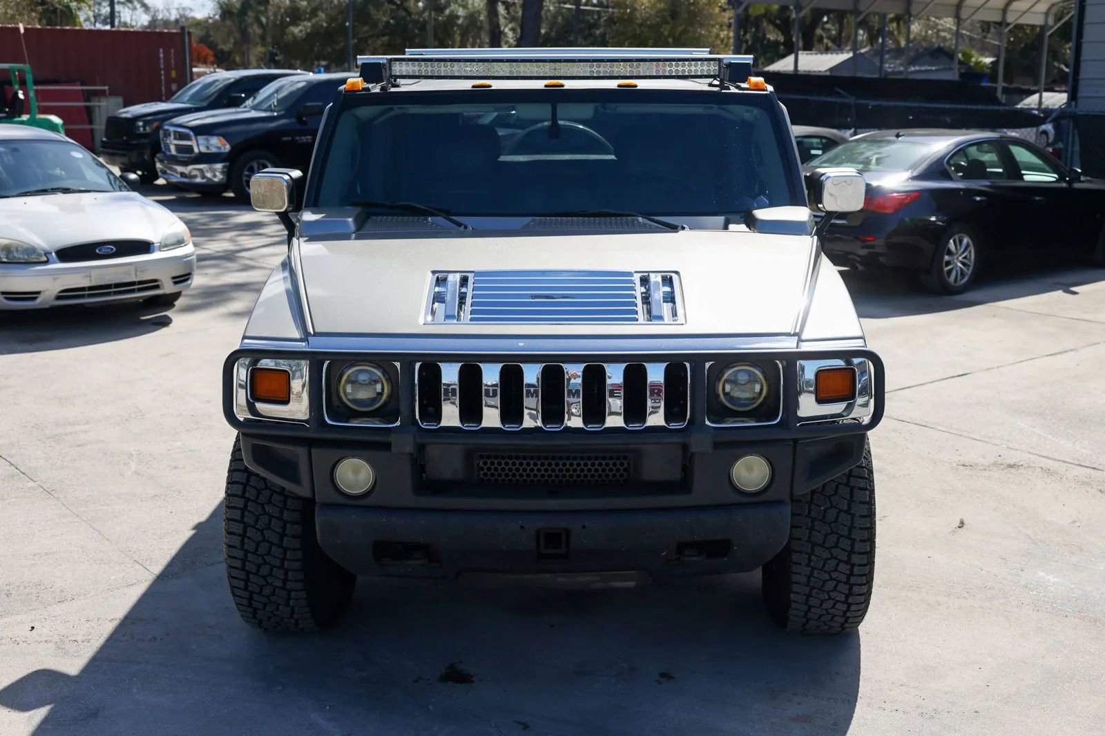 Used 2003 HUMMER H2 w/ Preferred Equipment Group image 10