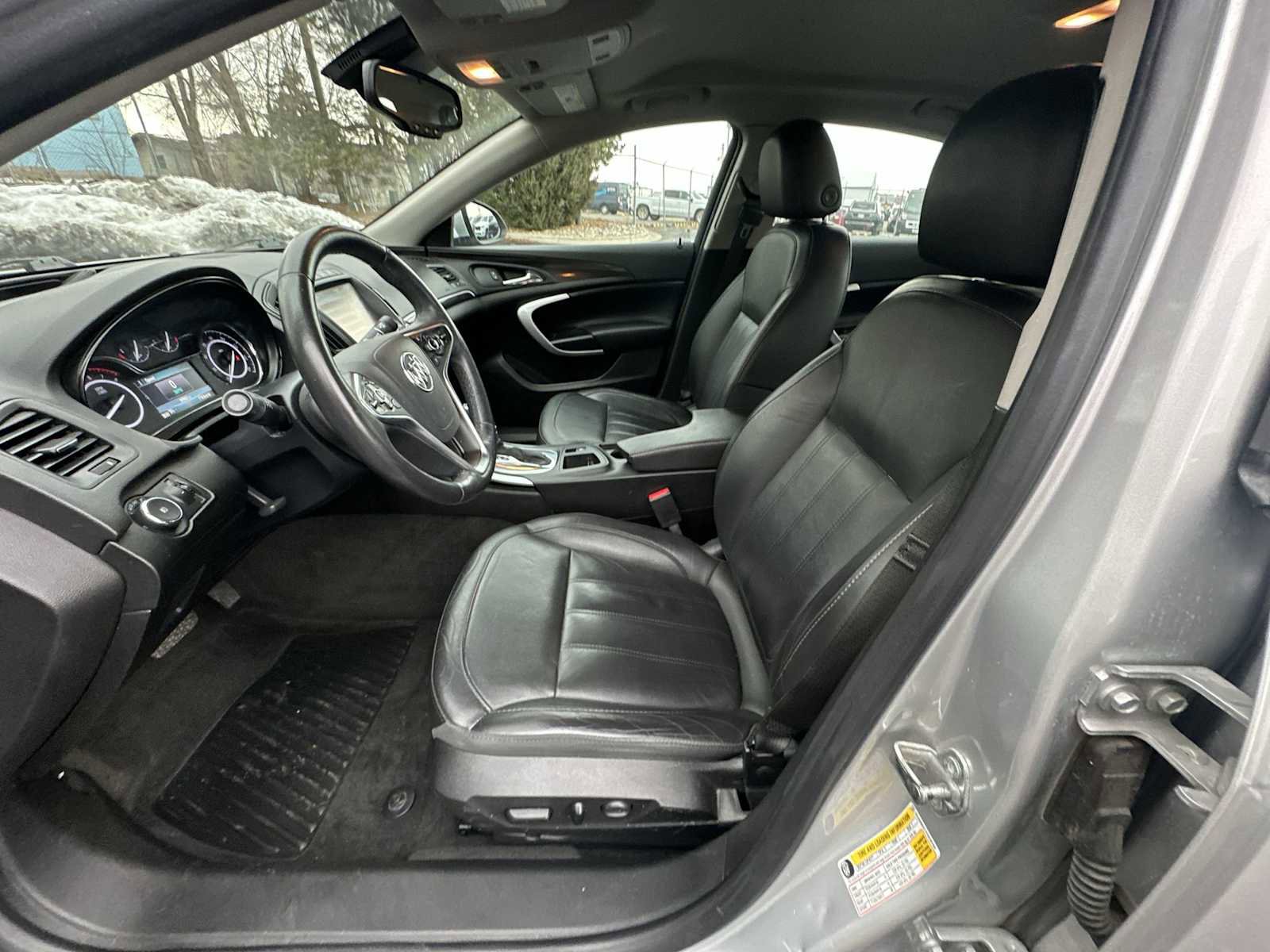 Used 2015 Buick Regal Premium image 13