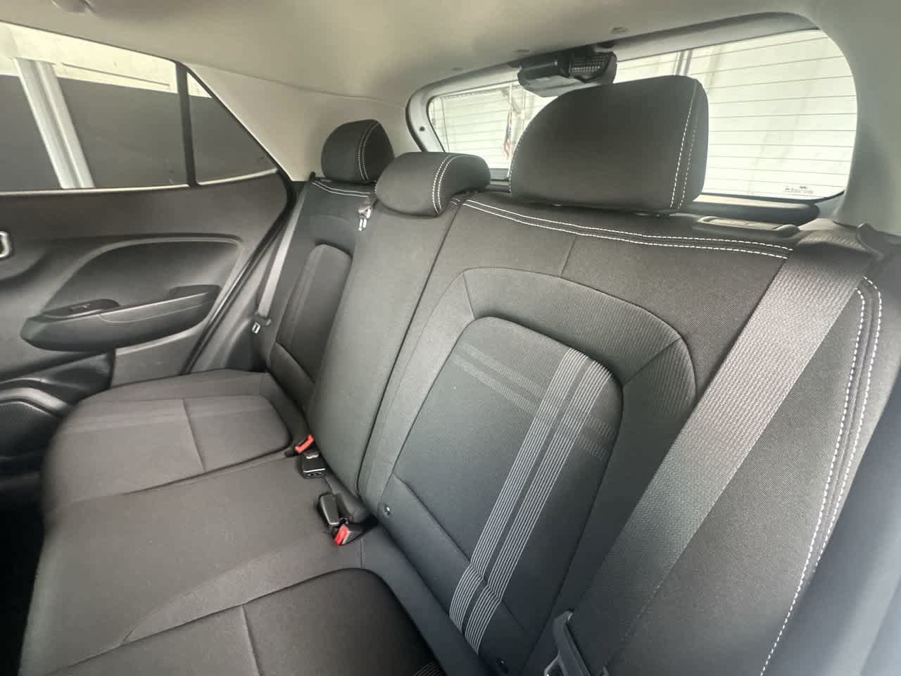 Used 2024 Hyundai Venue SEL FWD image 22