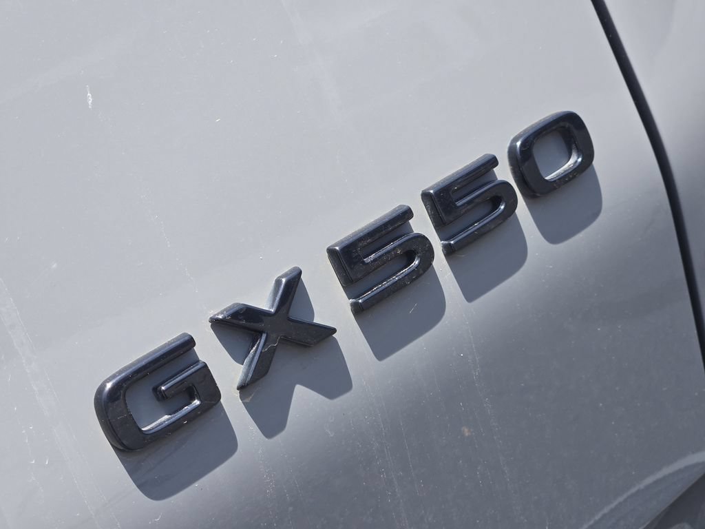 Used 2024 Lexus GX 550 AWD/4WD image 11