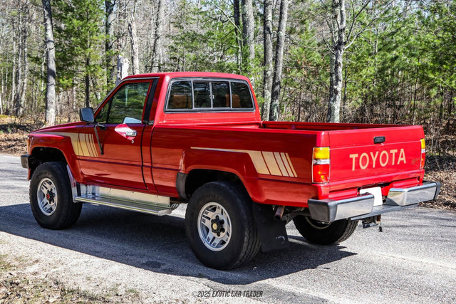 Used 1986 Toyota Pickup 4x4 Regular Cab Turbo image 6