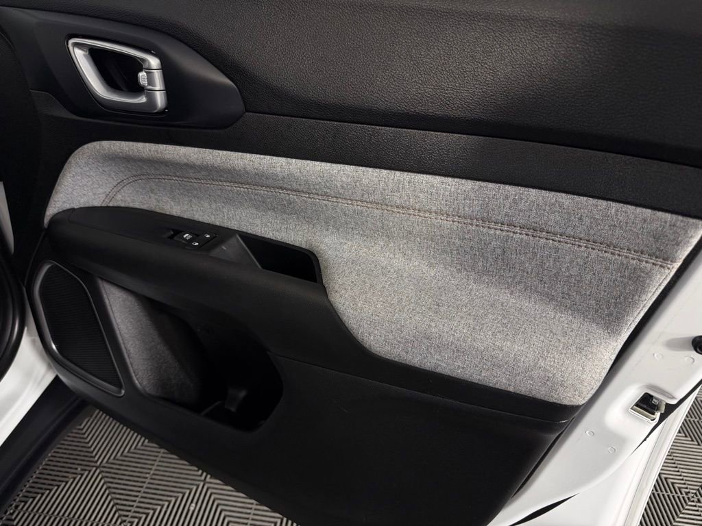 Used 2022 Jeep Compass Latitude image 33