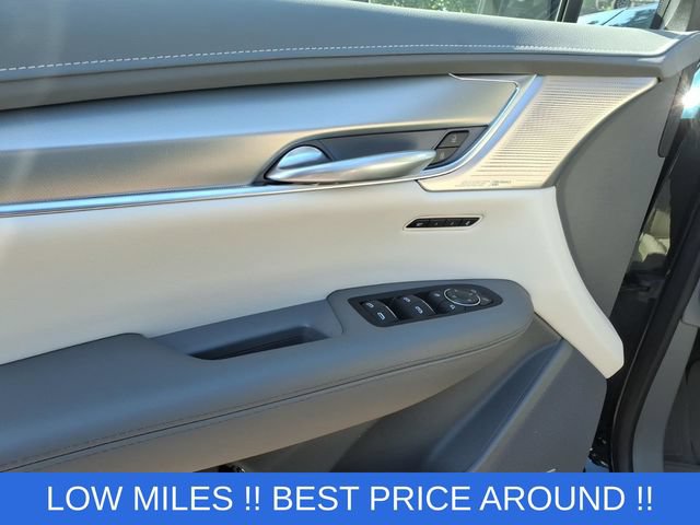 Used 2024 Cadillac XT5 Premium Luxury AWD/4WD image 9