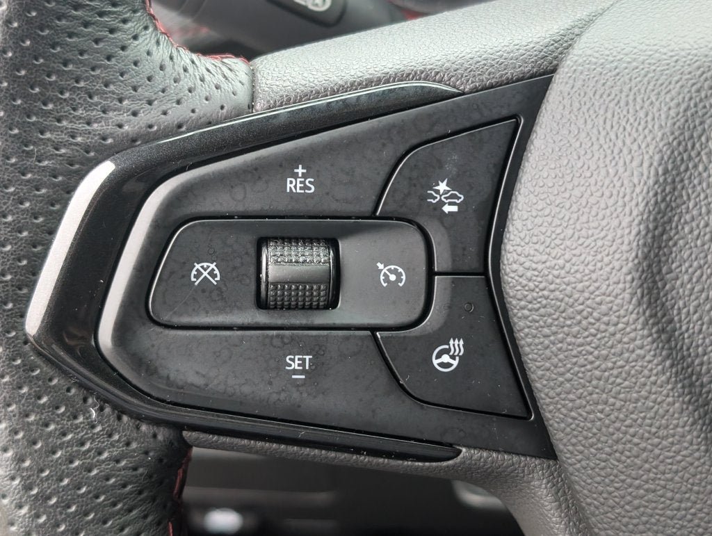 Used 2022 Chevrolet TrailBlazer RS w/ Sun and Liftgate Package FWD image 16