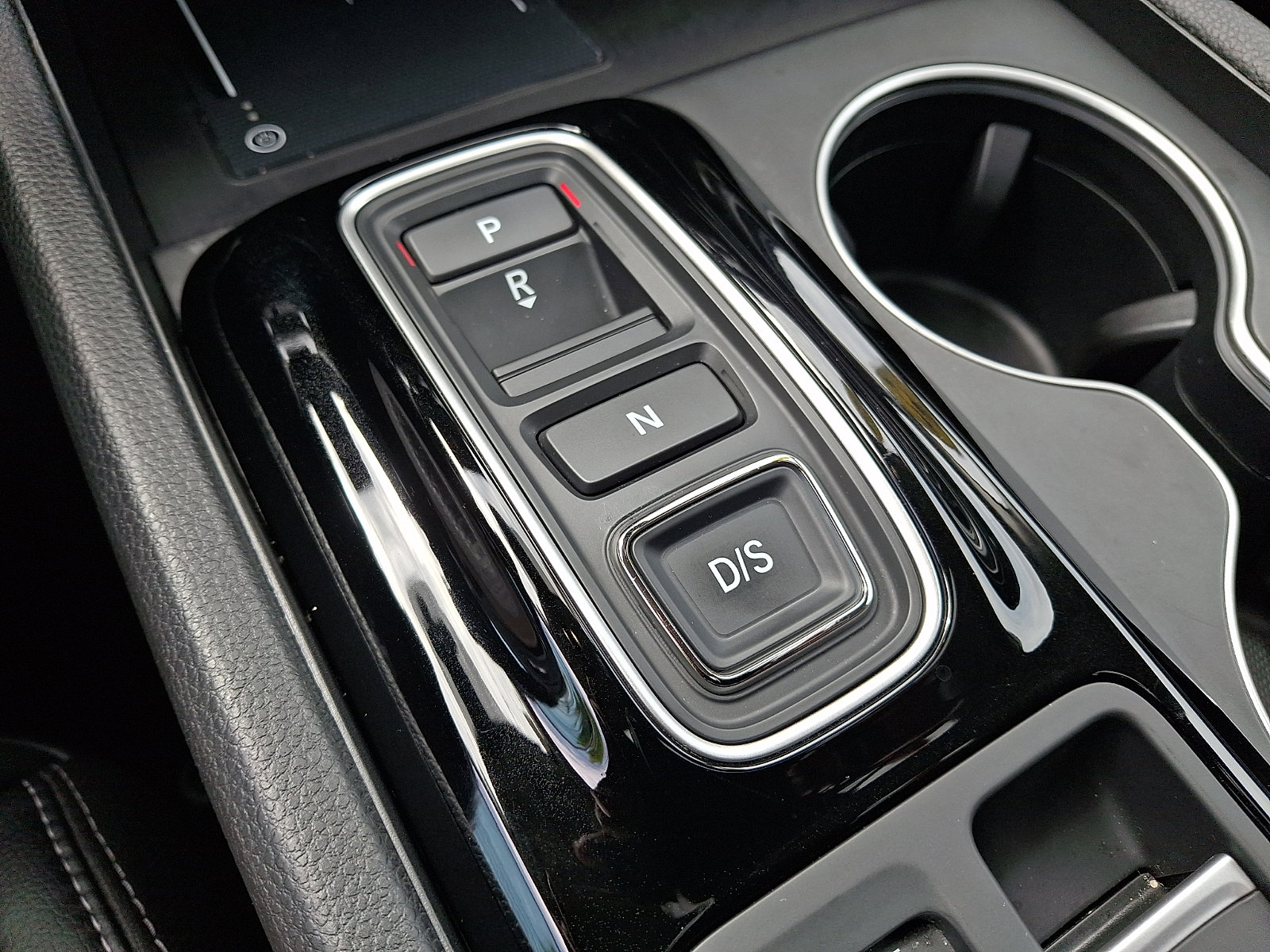 Used 2024 Honda Pilot Touring image 15