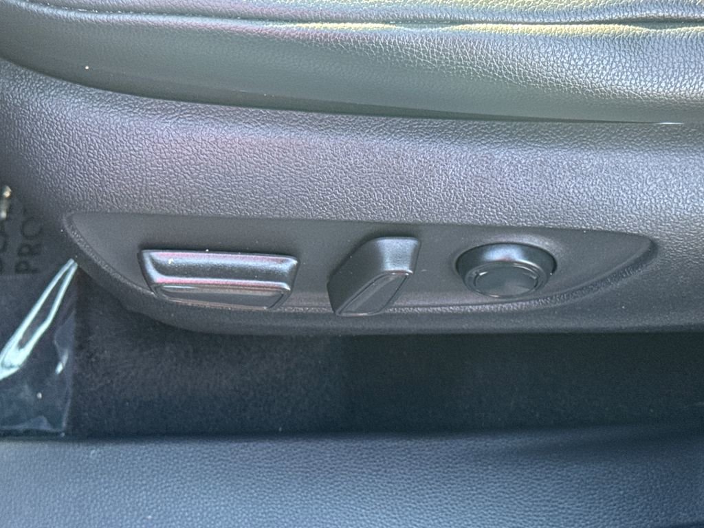 Used 2020 Toyota Highlander XLE AWD/4WD image 53