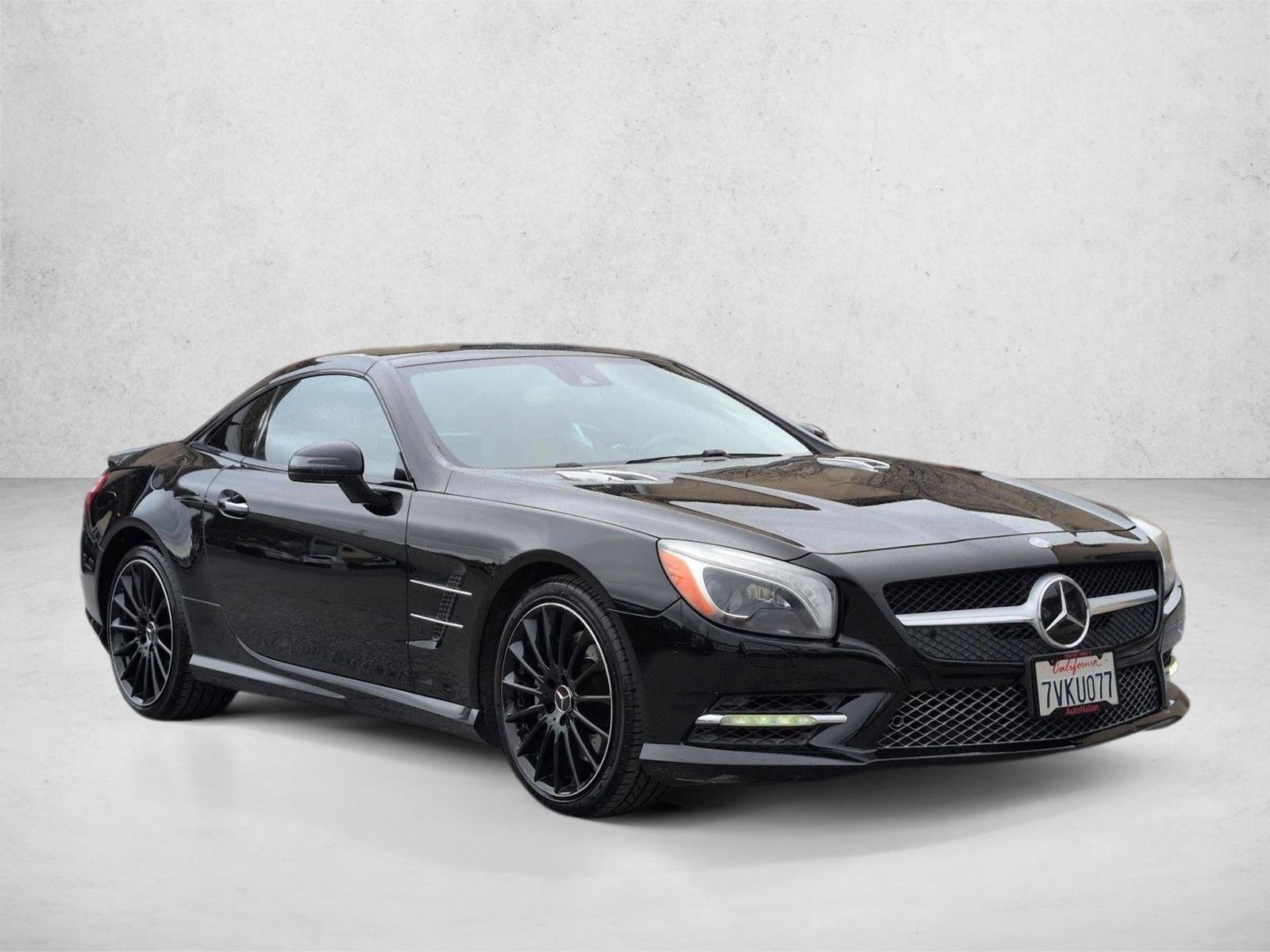 Used 2013 Mercedes-Benz SL 550 image 3