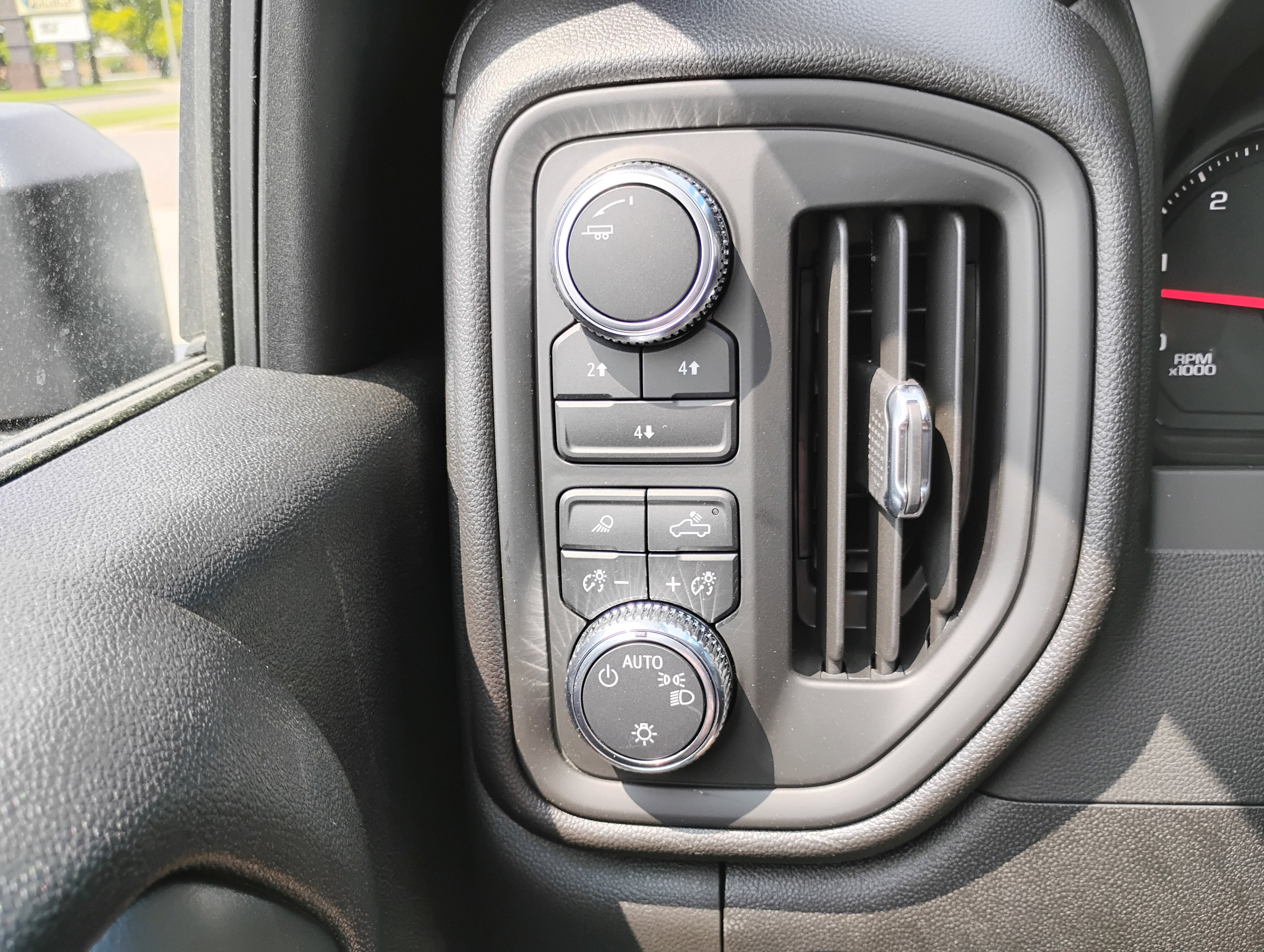 New 2025 GMC Sierra 2500 Pro w/ Convenience Package image 25
