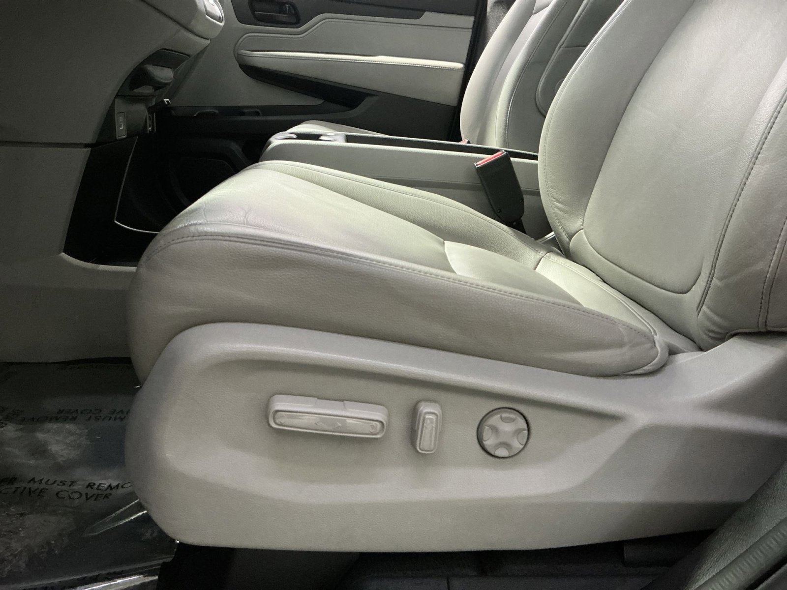 Used 2023 Honda Odyssey EX-L image 15