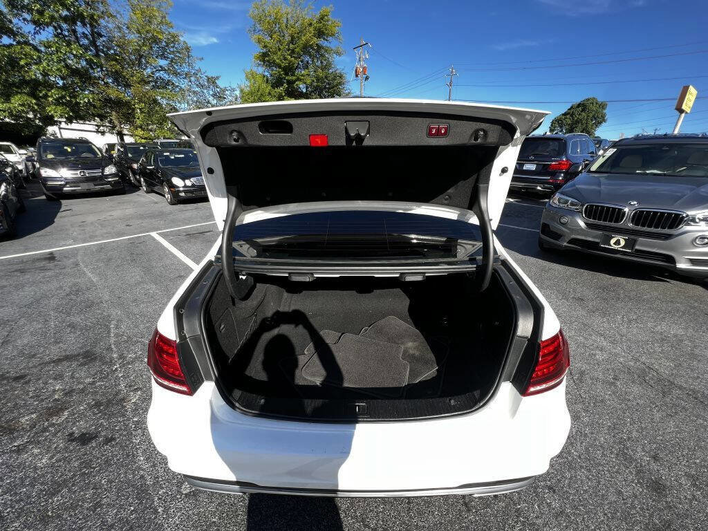 Used 2014 Mercedes-Benz E 550 4MATIC Sedan image 10