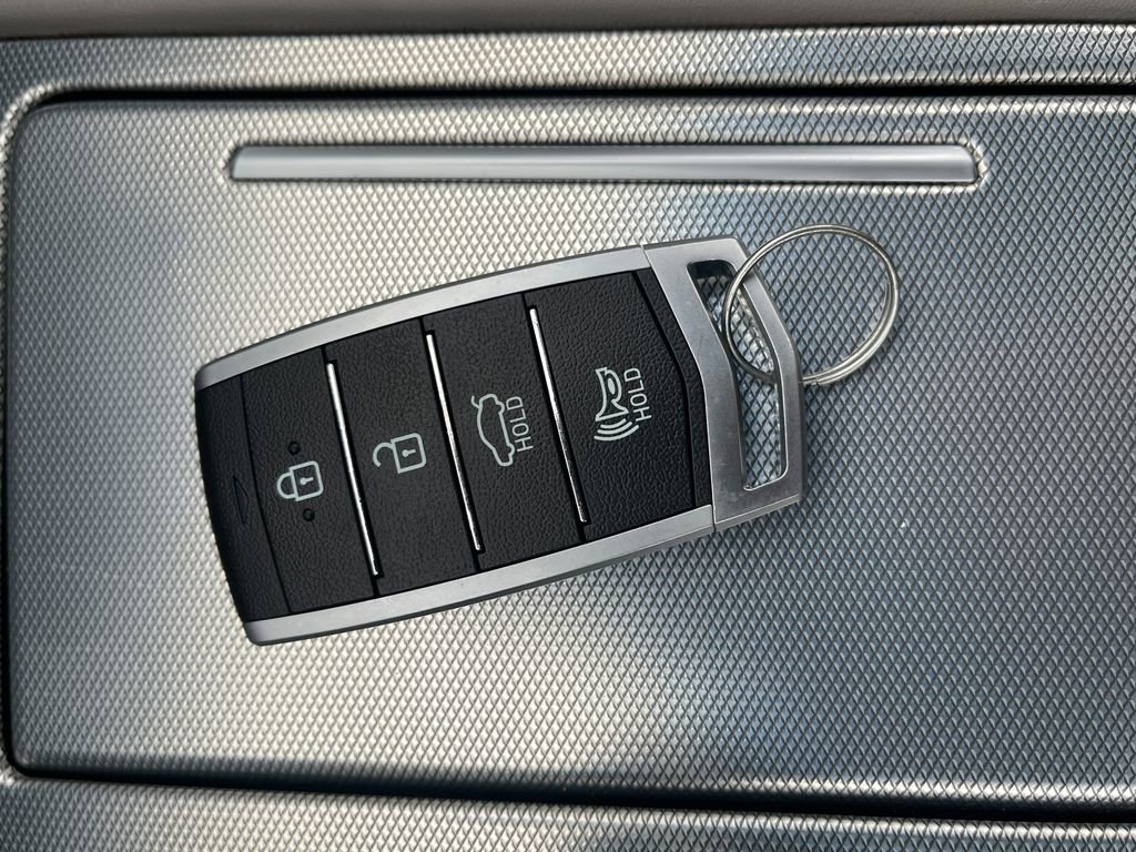 Used 2018 Genesis G80 3.8 w/ Option Group 03 image 28