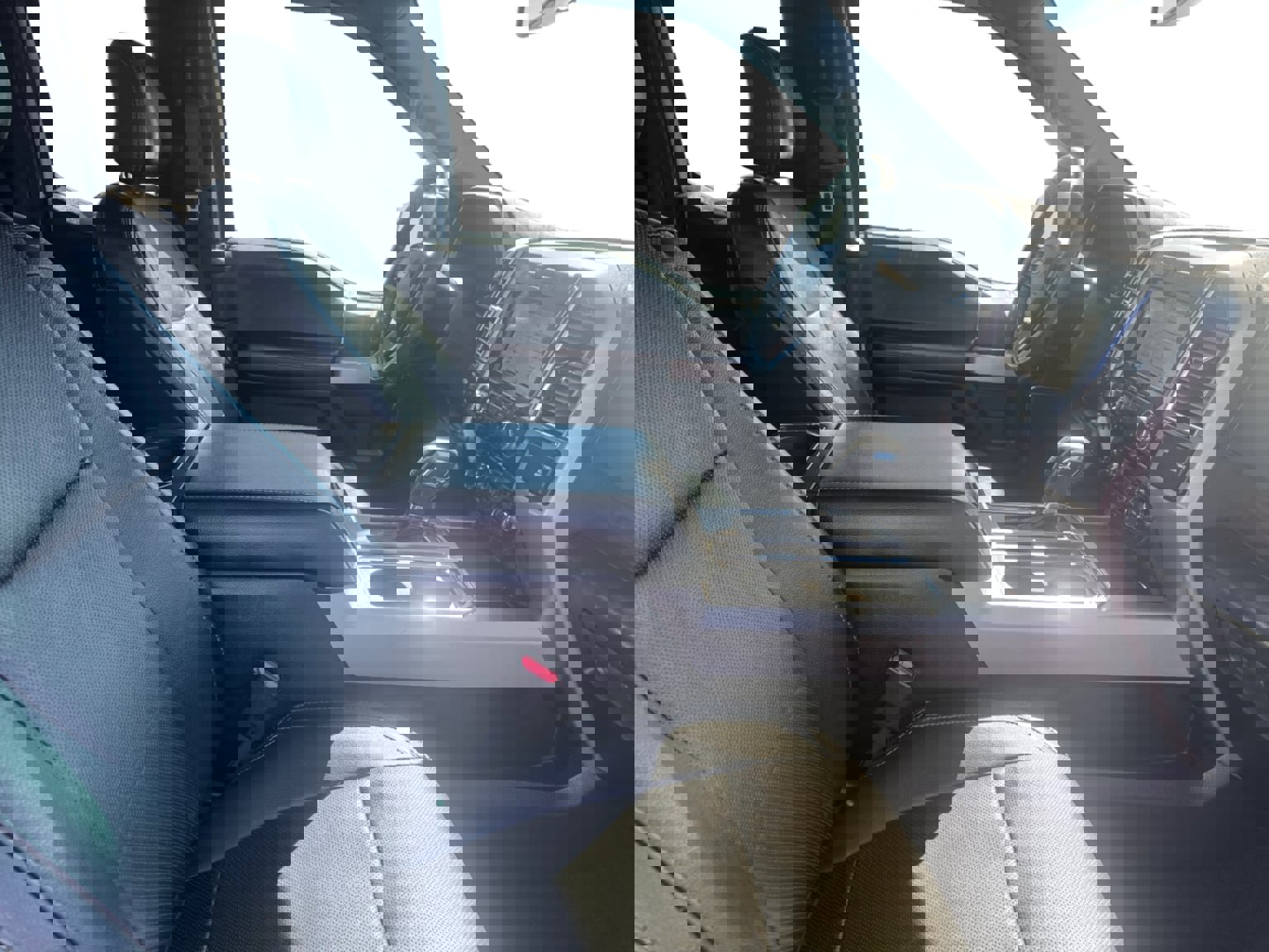 Used 2016 Ford F150 Lariat image 15