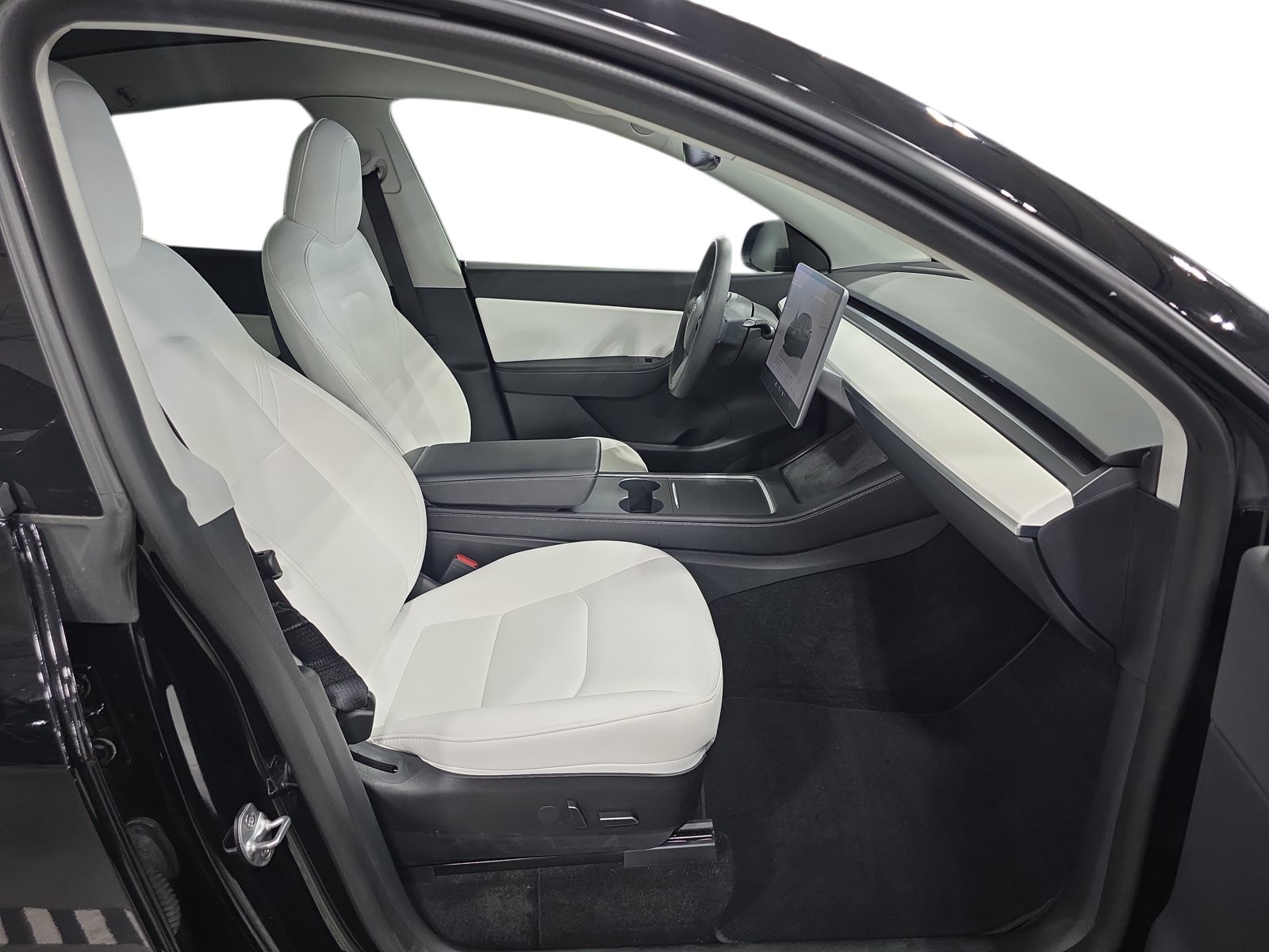 Certified 2022 Tesla Model Y Performance AWD/4WD image 13