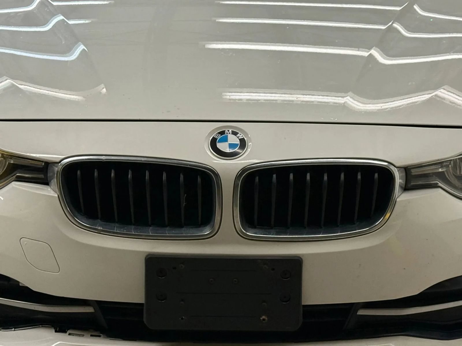 Used 2018 BMW 328d xDrive Sedan AWD/4WD image 5
