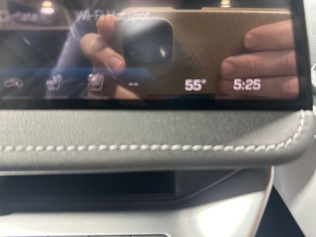 New 2026 Chevrolet Corvette E-Ray image 16