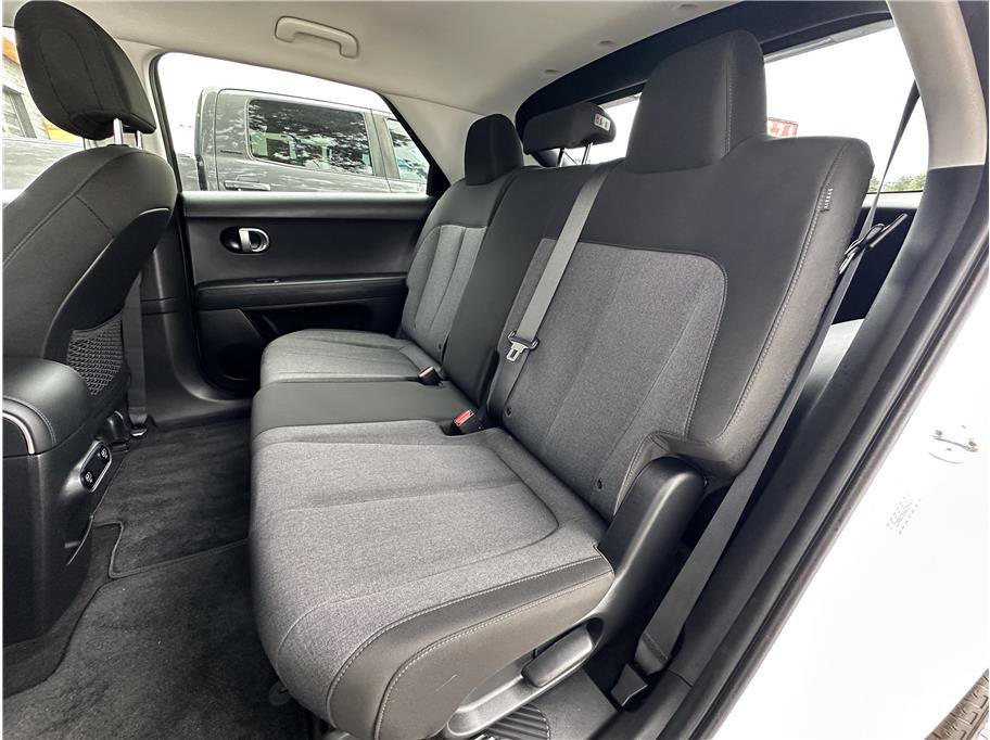 Used 2024 Hyundai Ioniq 5 SEL AWD/4WD image 16