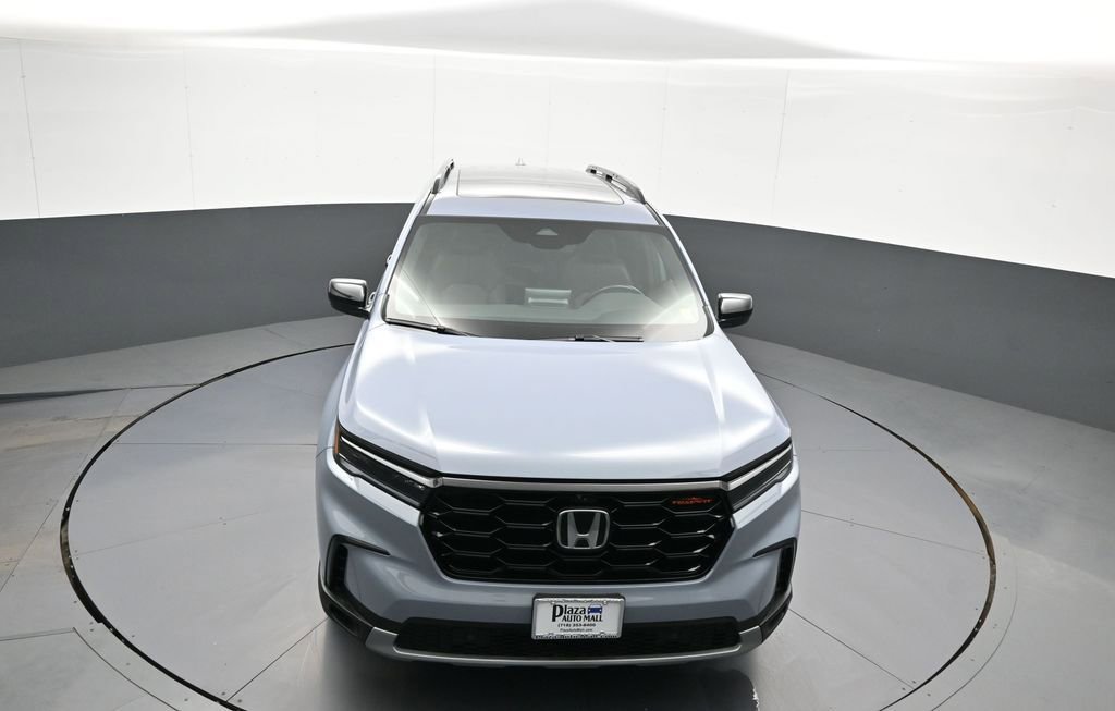 Certified 2024 Honda Pilot TrailSport image 37