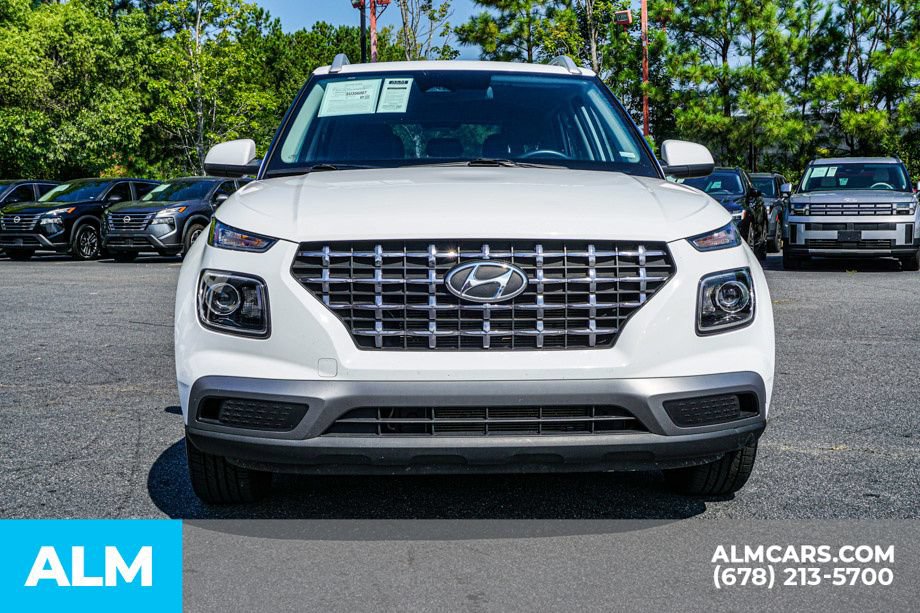 Used 2025 Hyundai Venue SEL FWD image 9