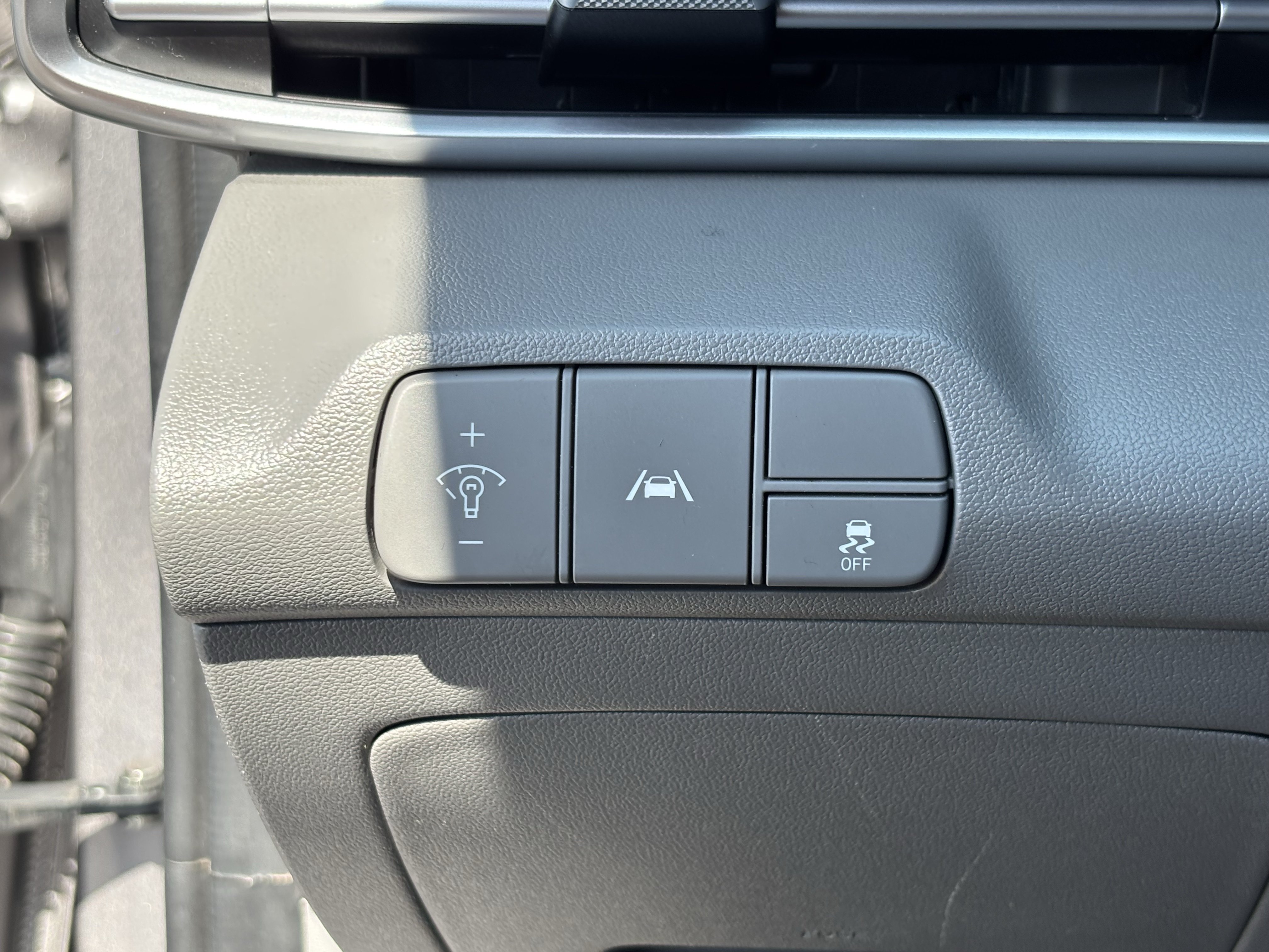 Used 2023 Hyundai Elantra SEL FWD image 30