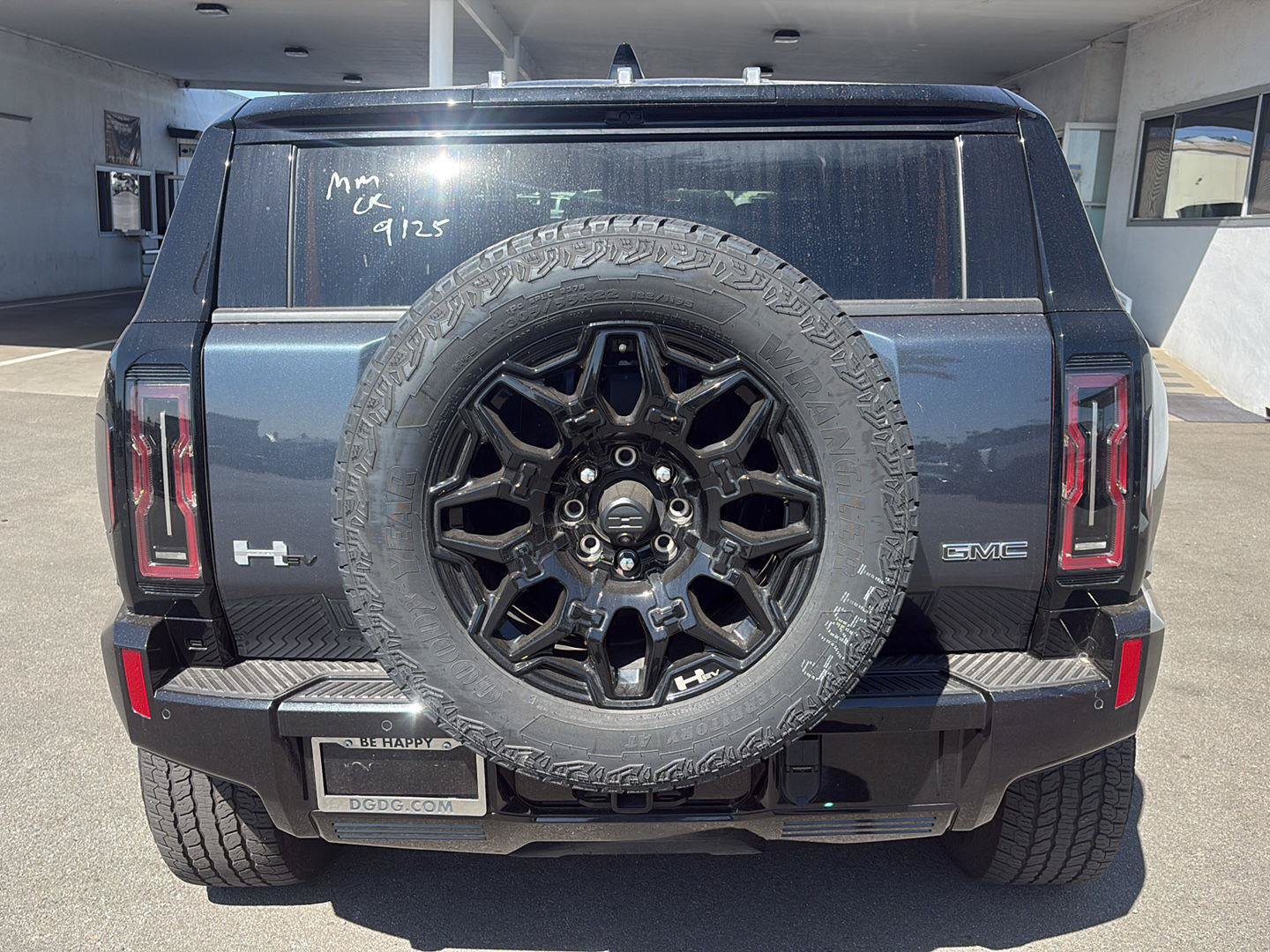 Used 2025 GMC Hummer EV 2X AWD/4WD image 4