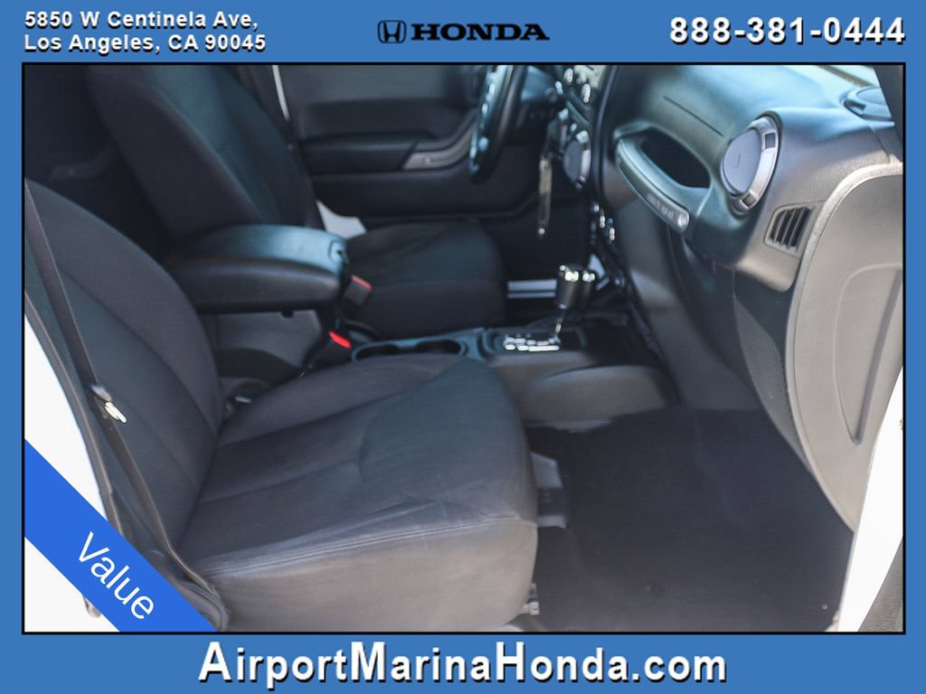 Used 2018 Jeep Wrangler Unlimited Sport S AWD/4WD image 23