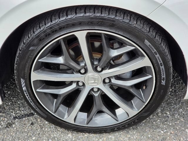 Used 2024 Honda Civic Touring image 9