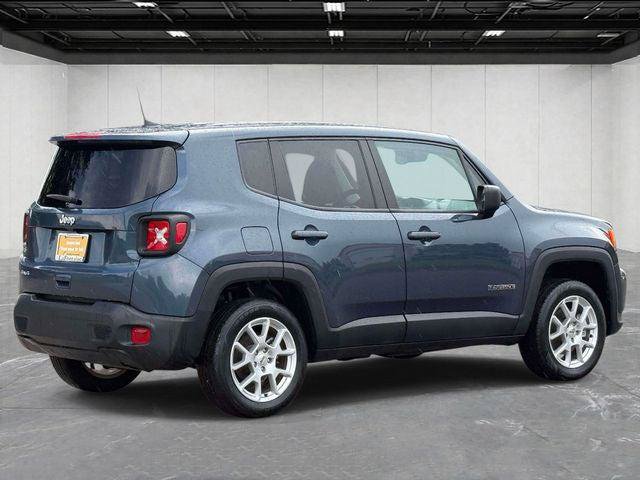 Certified 2023 Jeep Renegade Latitude AWD/4WD image 5