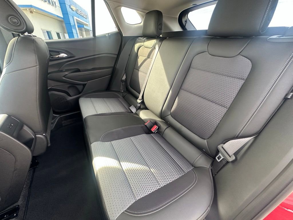 New 2026 Chevrolet Trax LT image 25