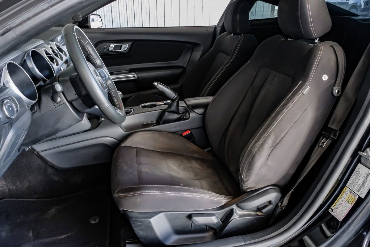 Used 2019 Ford Mustang Coupe image 28