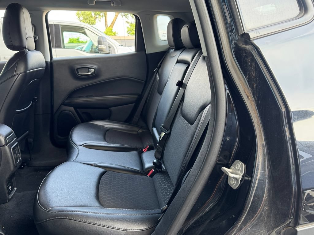 Used 2020 Jeep Compass Latitude AWD/4WD image 27