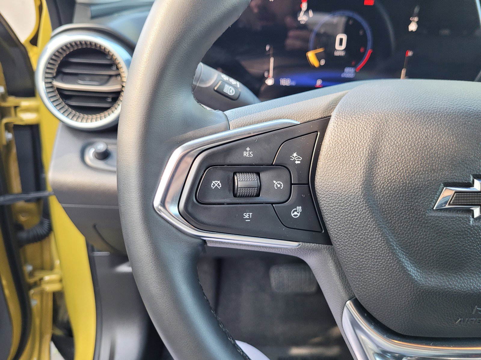 Used 2025 Chevrolet Trax ACTIV w/ Driver Confidence Package image 22