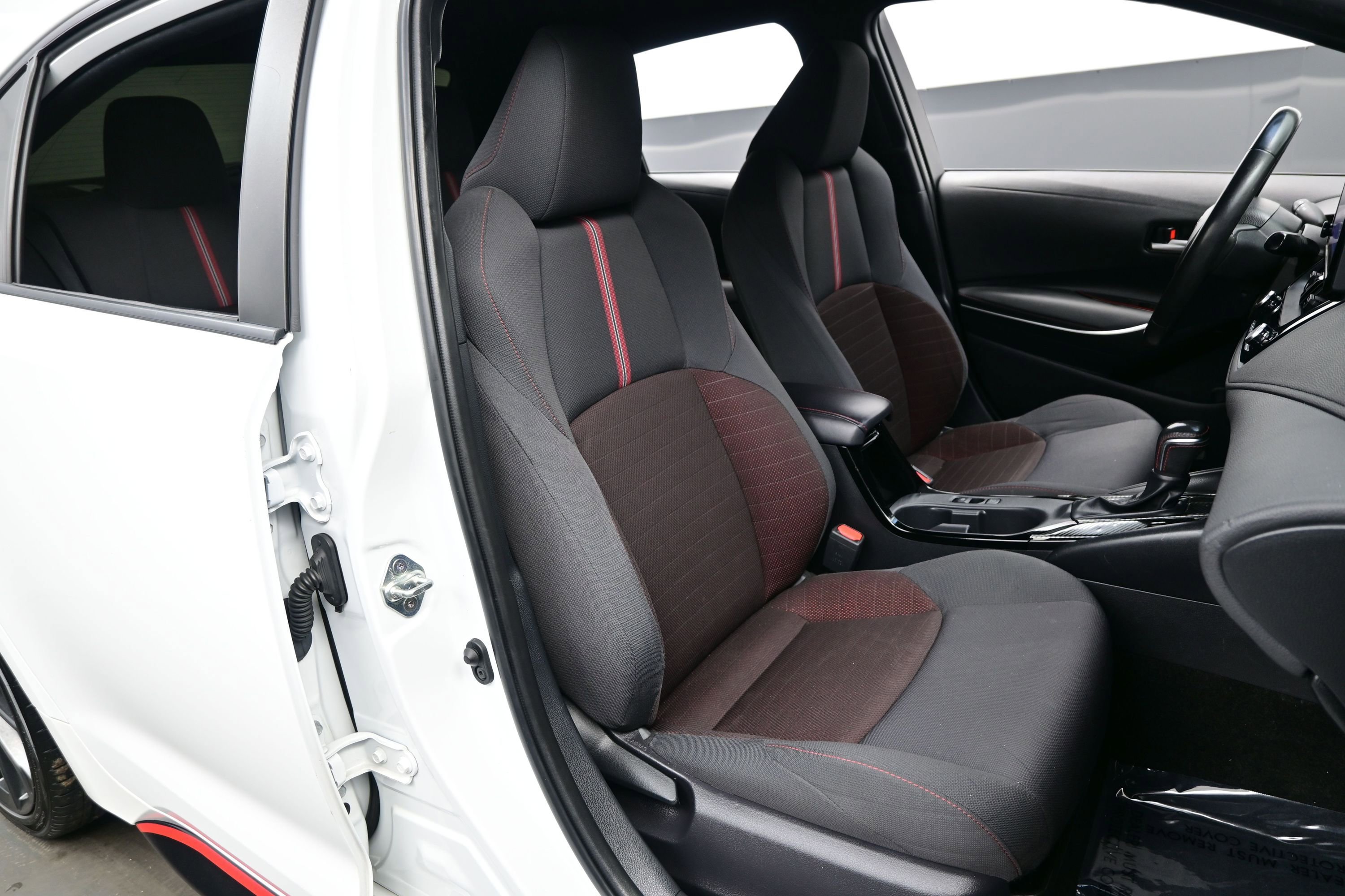 Used 2023 Toyota Corolla SE FWD image 13