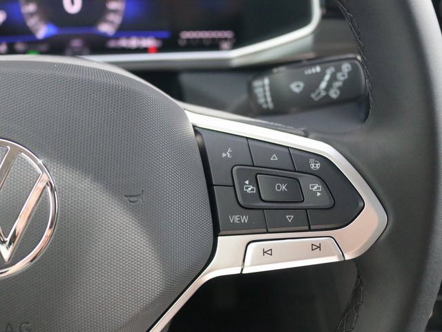 New 2025 Volkswagen Taos SE image 16