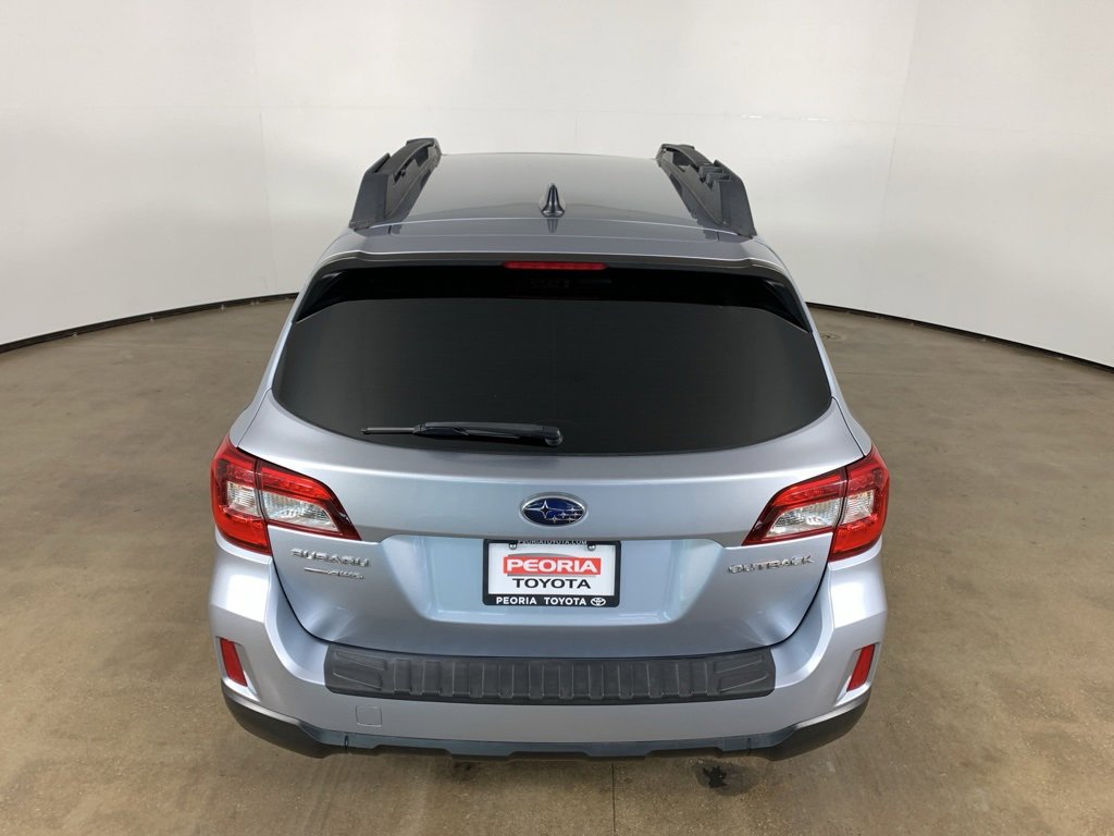 Used 2016 Subaru Outback 2.5i Premium image 11