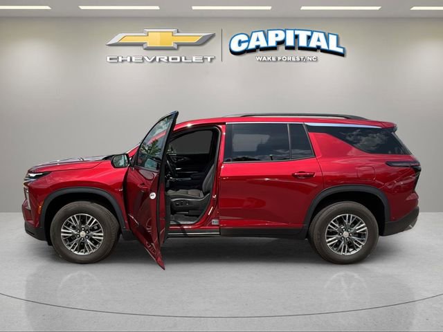 Used 2024 Chevrolet Traverse LT w/ Enhanced Driving Package FWD image 13