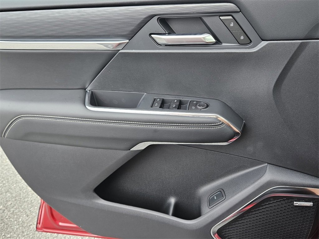 New 2025 GMC Acadia Elevation image 29