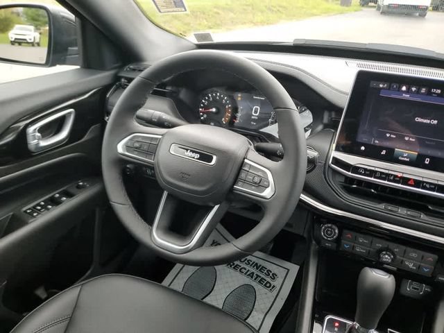 New 2026 Jeep Compass Limited AWD/4WD image 17