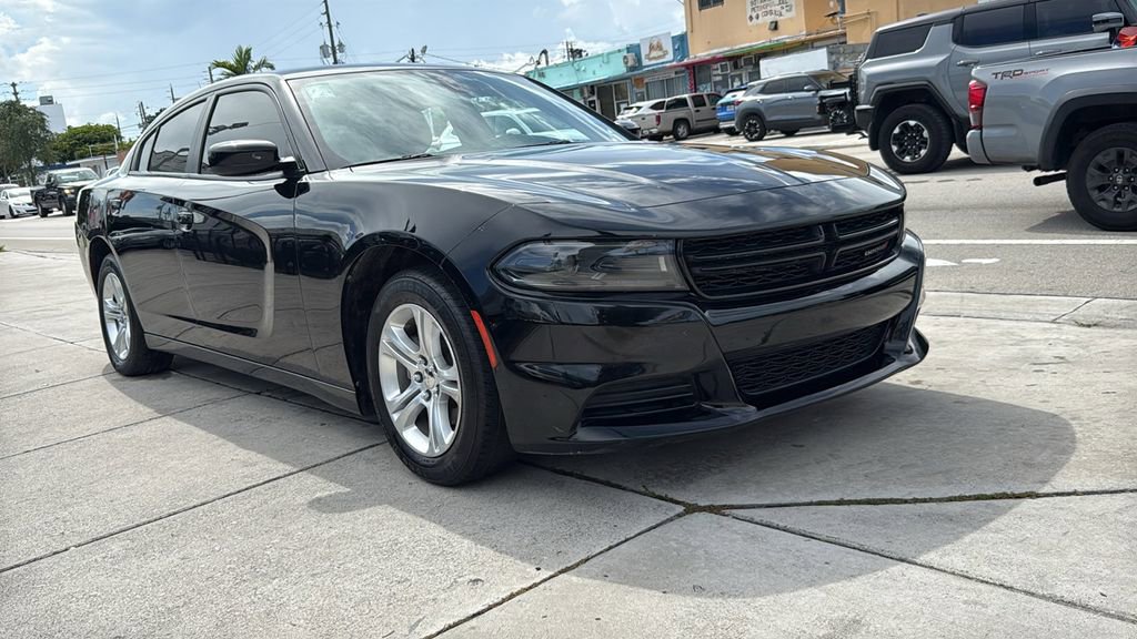 Used 2022 Dodge Charger SXT w/ Leather Interior Group RWD image 15
