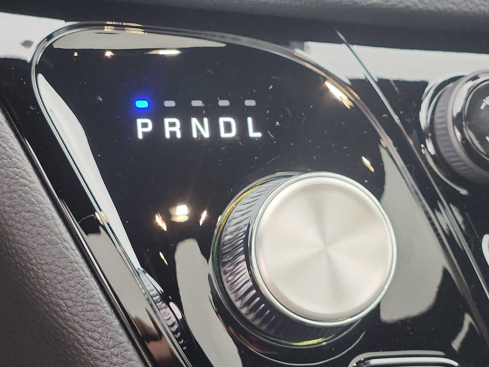 New 2026 Chrysler Pacifica Select image 11